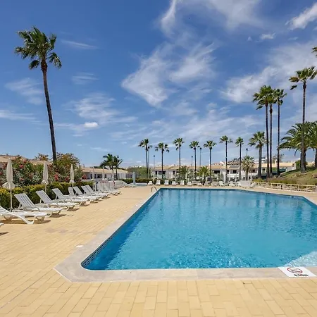 Stylish Sunny With Pool At Alba *