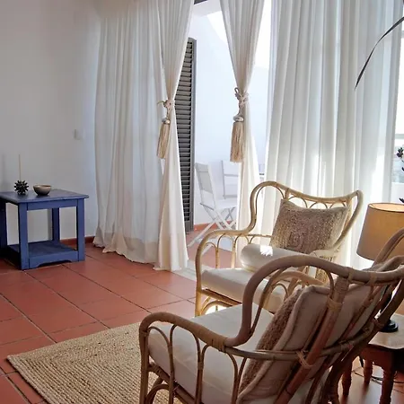 Apartment Stylish Sunny With Pool At Alba *